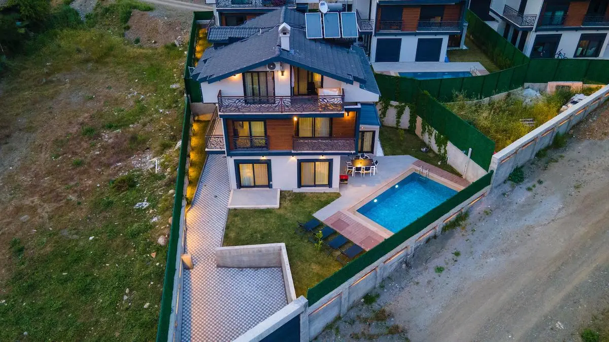 Real estate in Calis